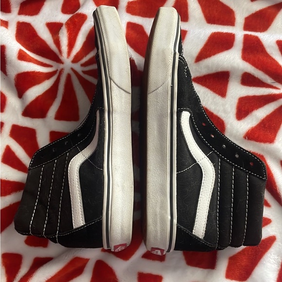 VANS Sk8-Hi Skate Shoes - Picture 4 of 4